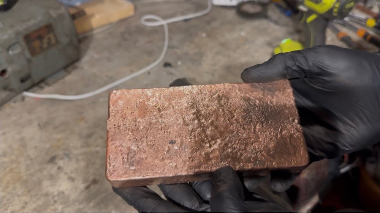 Melting copper at home in a 10 kg devil forge 