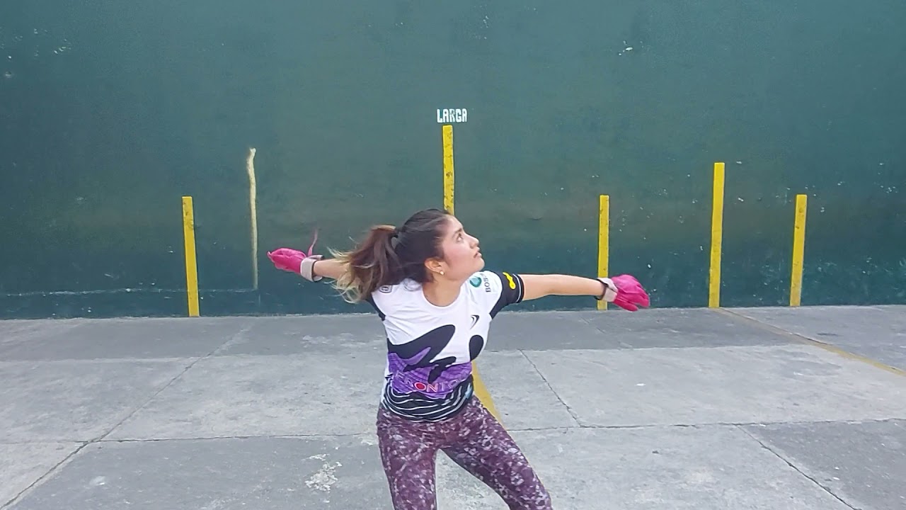 fronton pelota dura Britney y Jesús mano a mano en el frontón Revolución