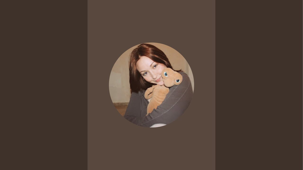 Lauren Cooper is live!
