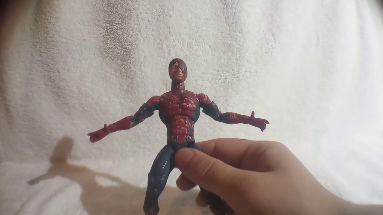 Spider-Man Battle Ravaged Movie Figure - A Chewy Mew Review
