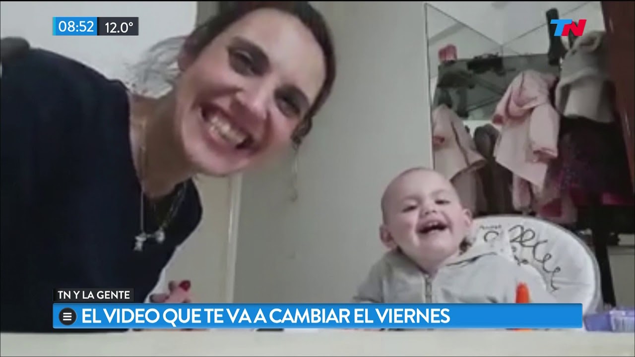 La imperdible charla entre una mamá y su beba a la hora de la cena
