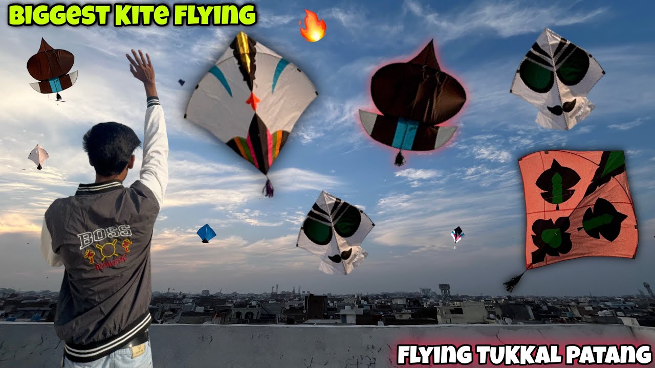 Biggest Kite Flying 😍 || Flying TUKKAL Patang 🪁 || Kite Flying W/Friends || Kite Vlog 2025