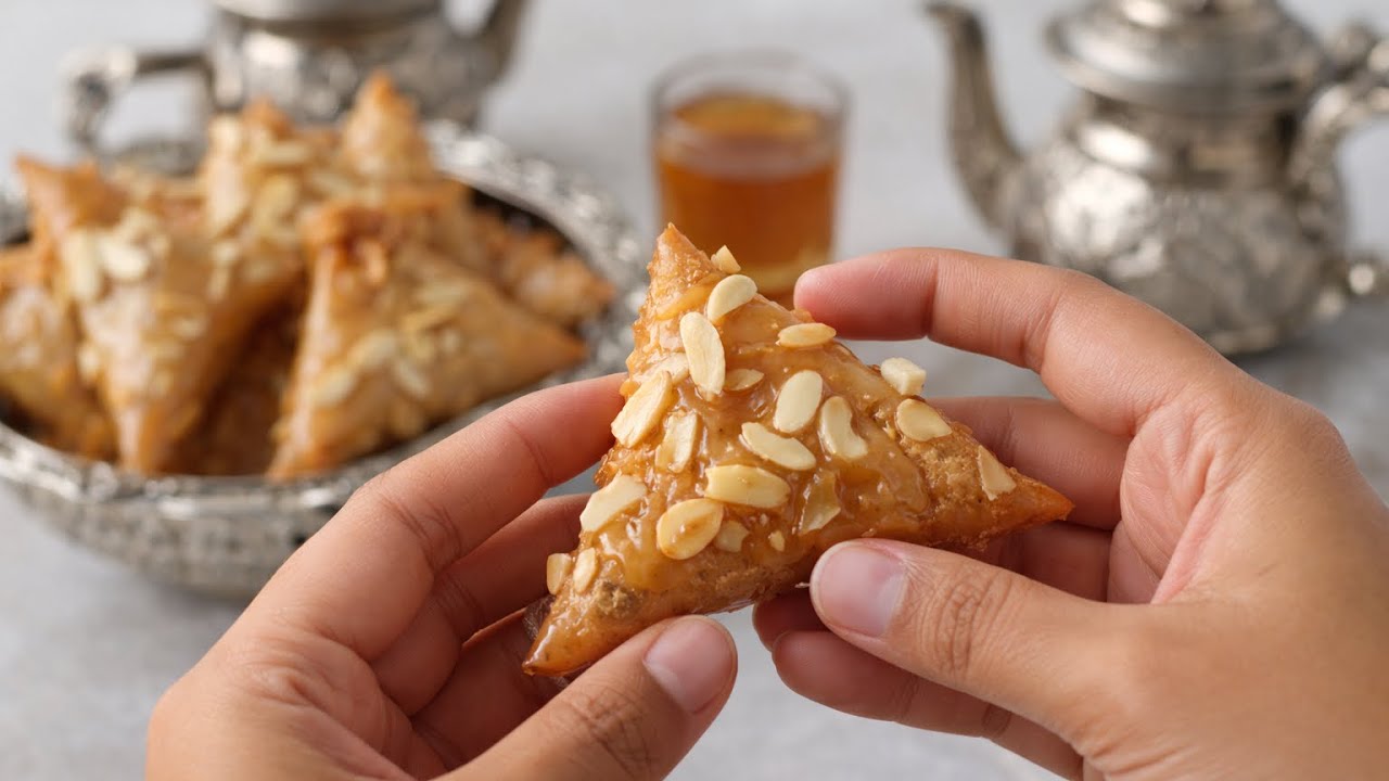 طريقة تحضير بريوات اللوز بثلاث نكهات  معلكة وتحمر ليك وجهك مع ناسك😍😁للمبتدئات من ا/ز