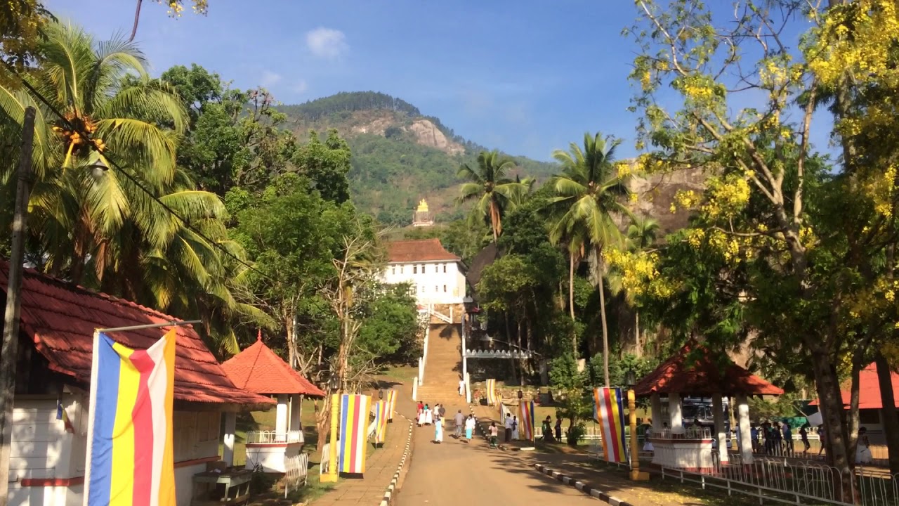 Aluviharaya Rock Cave Temple in Matale #temple #srilanka #cavetemple #thingstodo #fypシ #traveltips
