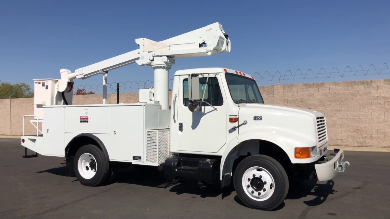 1999 International Altec TA-35 Articulating Bucket Truck