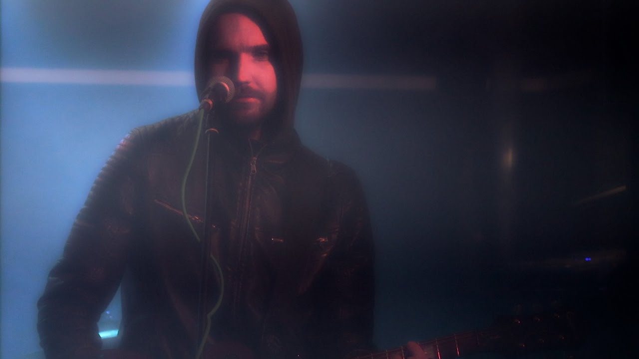 Radioactive Star - EWIAN - Official video
