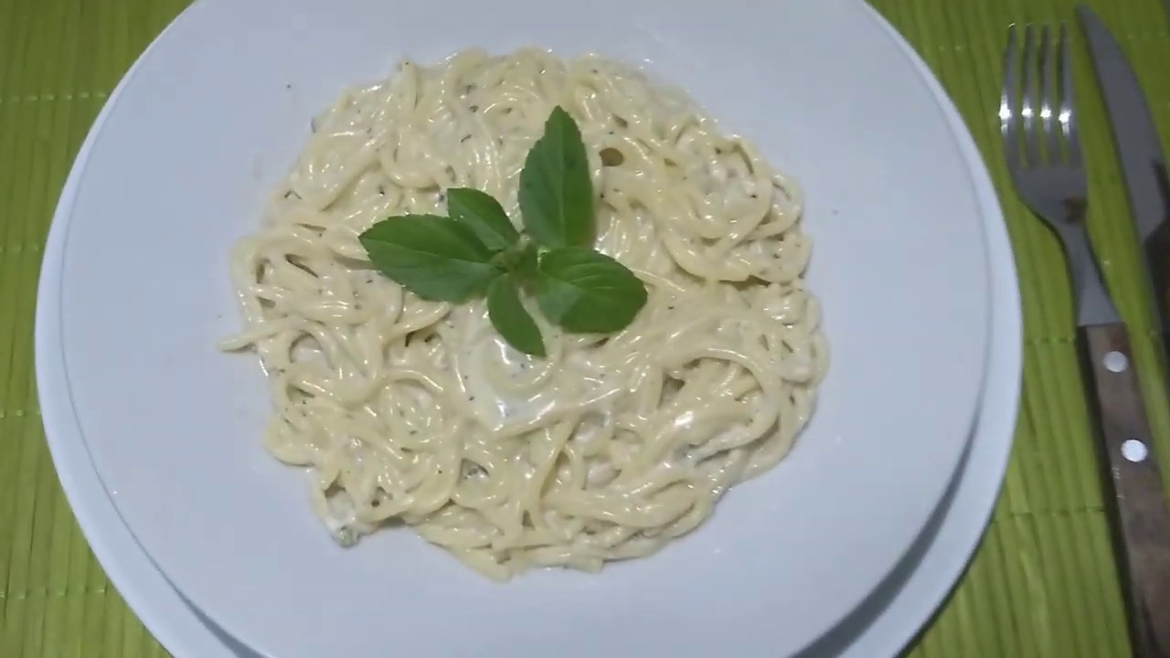 Espaguete ao creme de gorgonzola fácil de fazer