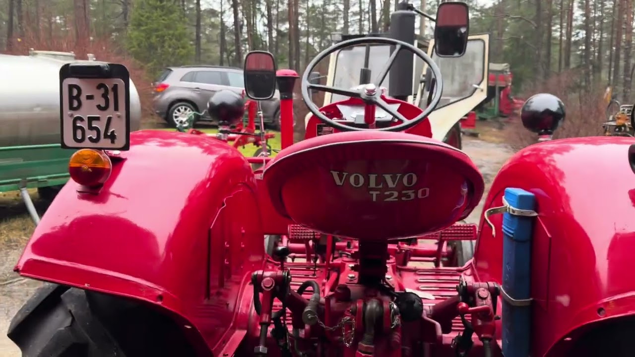 13. desember 2025 Starter David Brown 885 og Volvo T 230 (Victor).