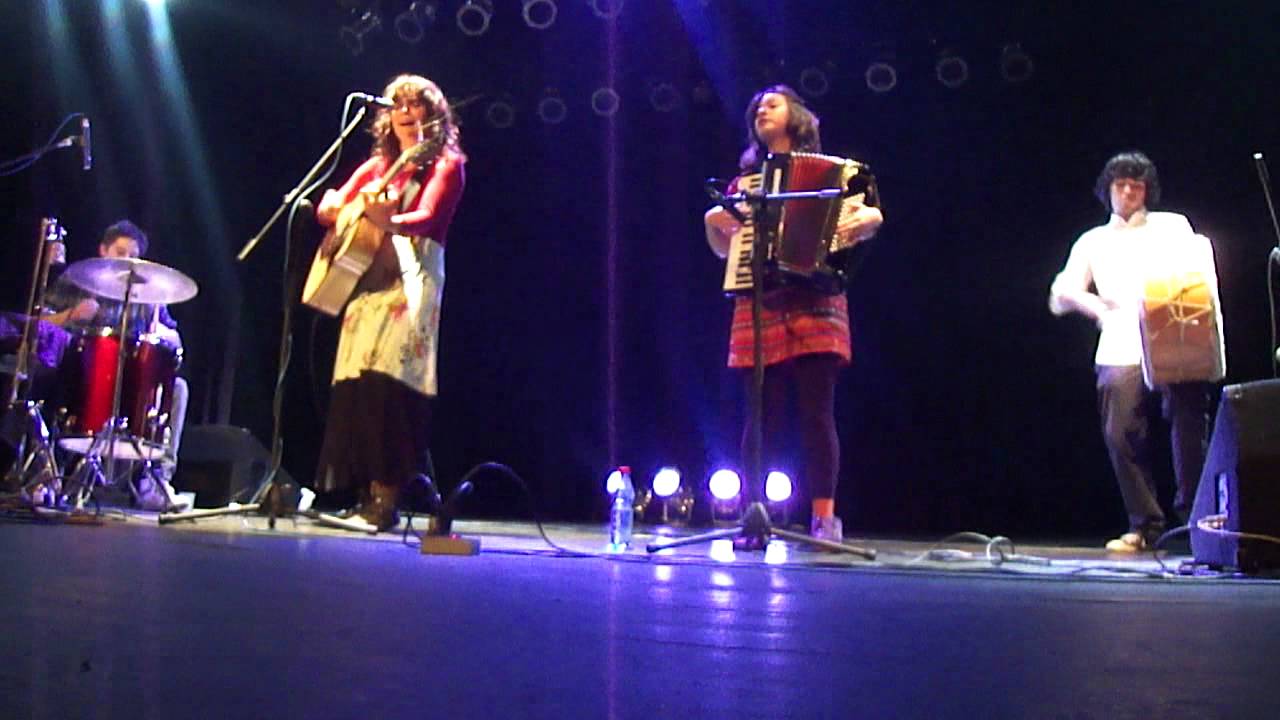 SARA POZO JUNTO A CAMILA MORENO