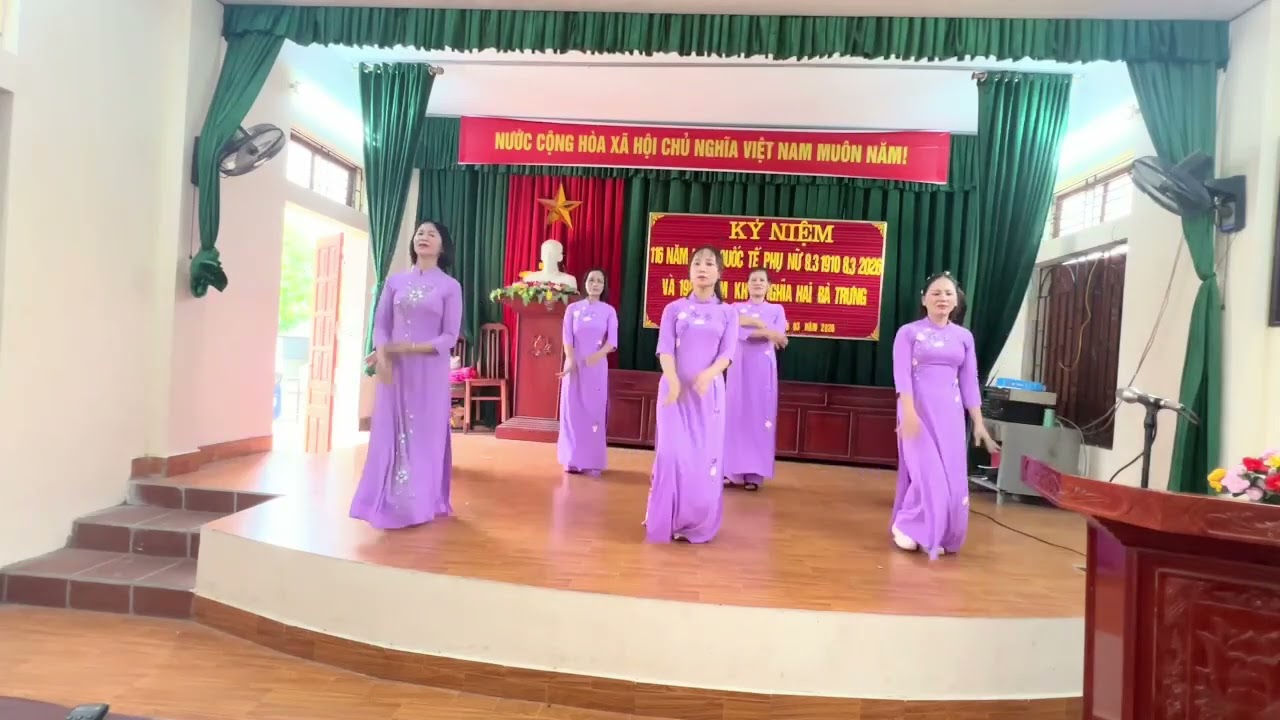 Bài ca phụ nữ Viêt nam do CLB dân vũ thôn Lãng xuyên thể hiện kỷ niệm mùng  8/3/2026