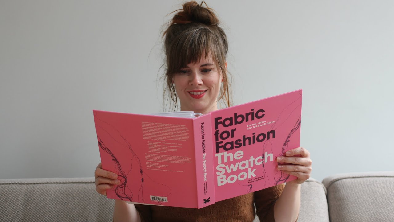 Book review, Fabric for Fashion, the swatchbook, second edition  + discount code