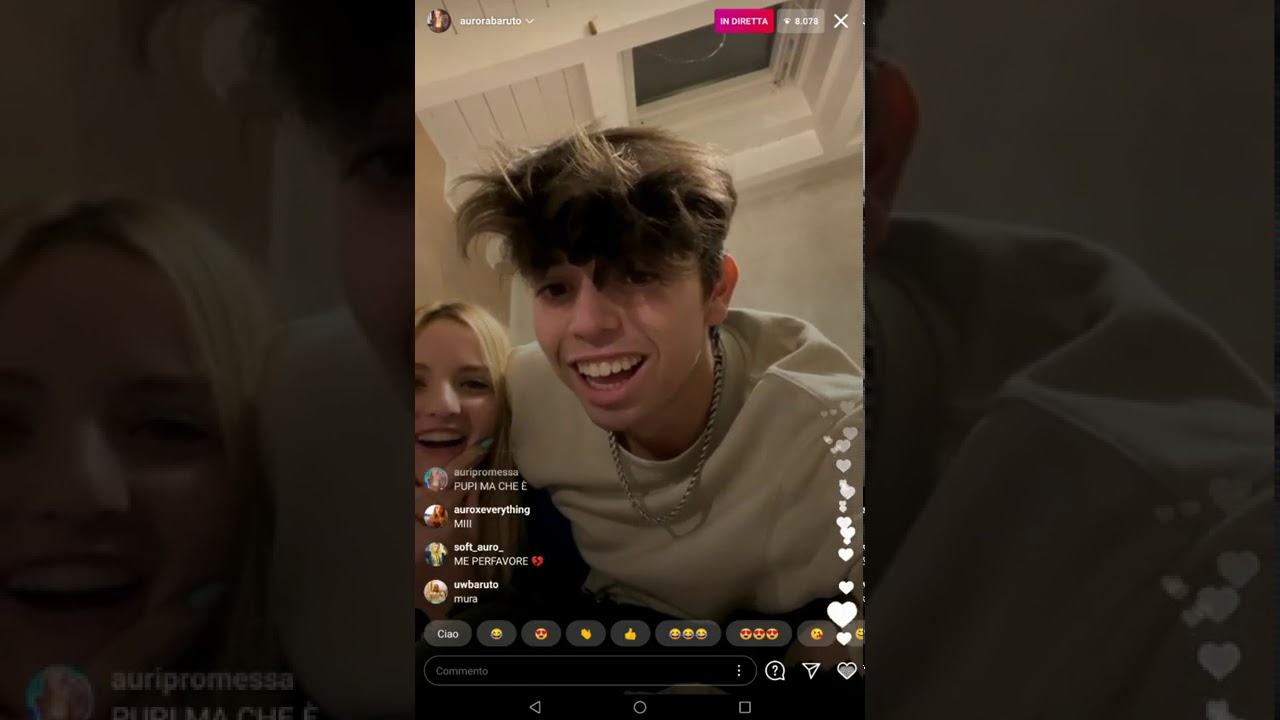 Prima live di Mura e Aurora da fidanzati 👩‍❤️‍👨