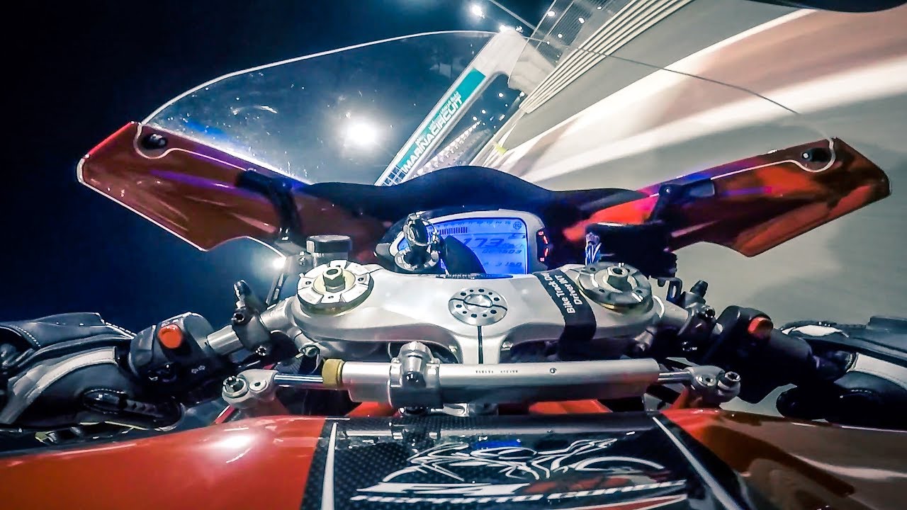 Two laps on board MV Agusta F4 RC at Yas Marina South Circuit - 5th January 2018