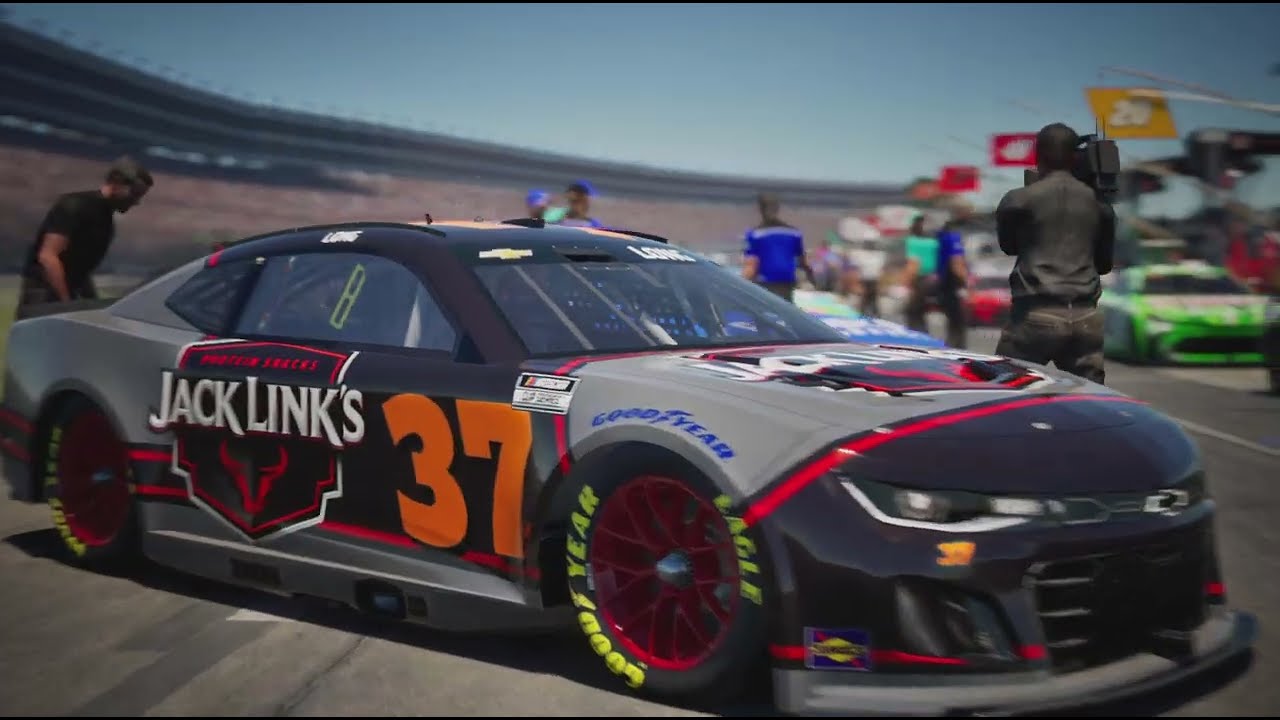 Can we get some of that LONESTAR LUCK?!?!?   NASCAR 25 Cup at Texas