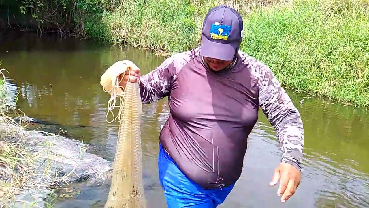 Pescaria com serva  