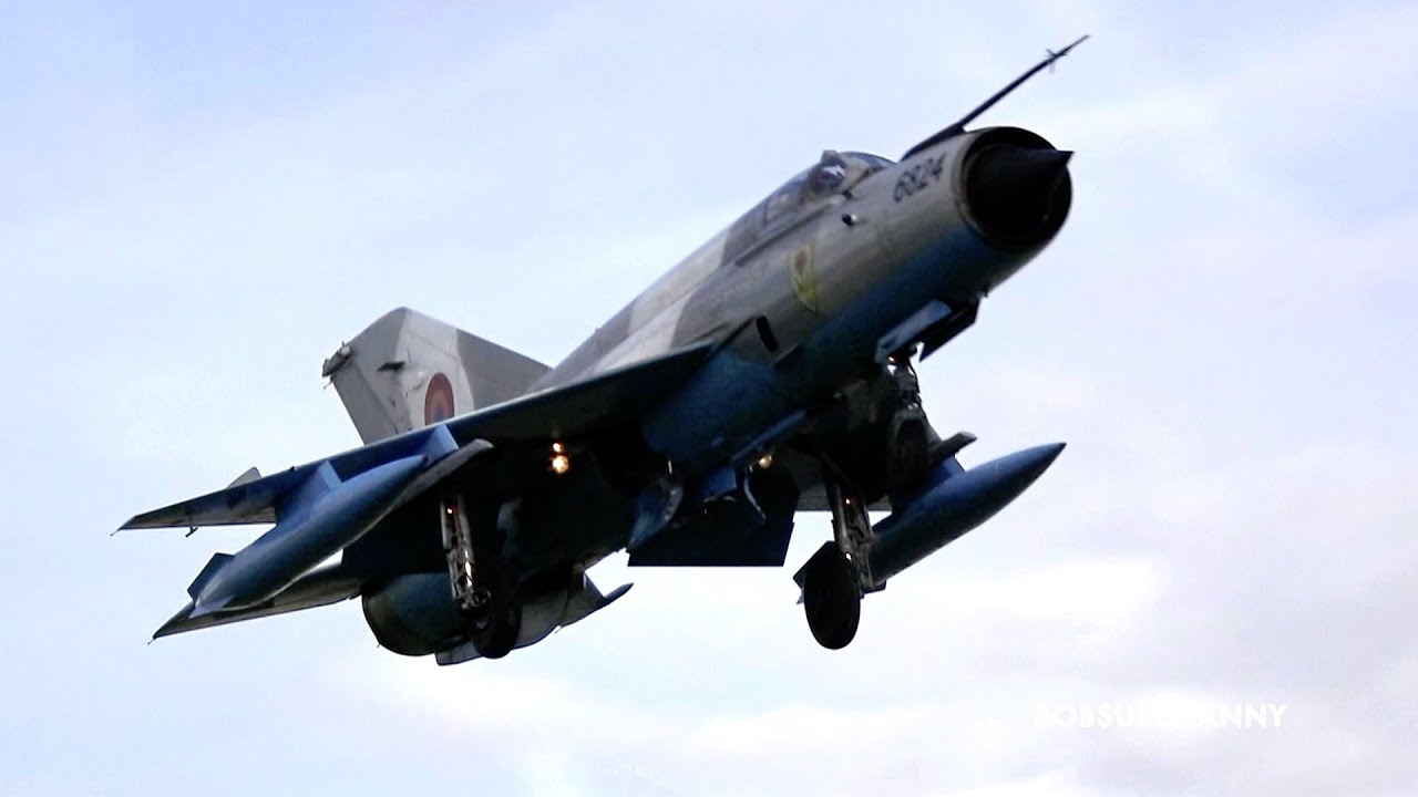 🇷🇴 RARE ROMANIAN MiG-21 LANCER JETS ARRIVE AT RIAT 2019