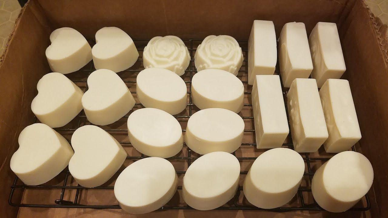 Sabonete Caseiro de Azeite de oliva / handmade olive oil soap
