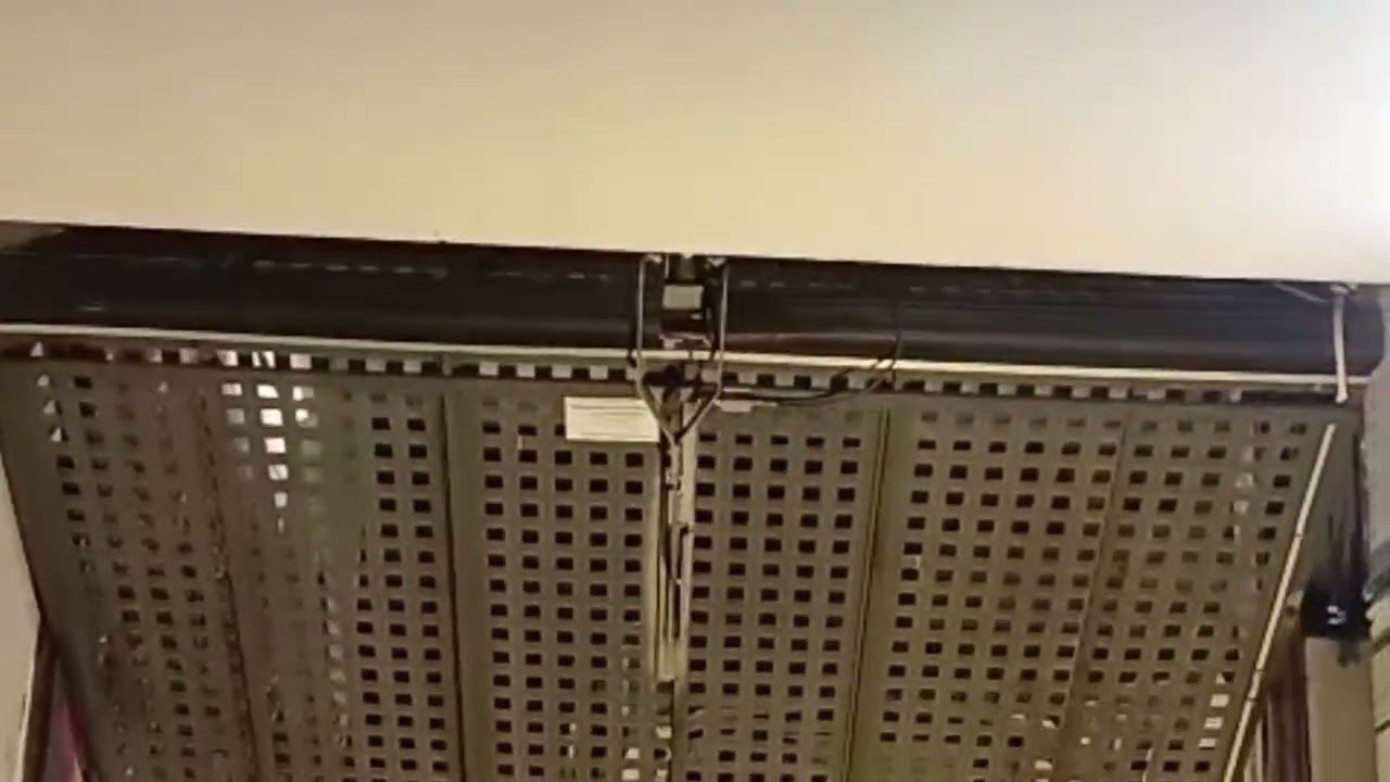 REPARACIÓN PUERTA BASCULANTE PARKING 🚗