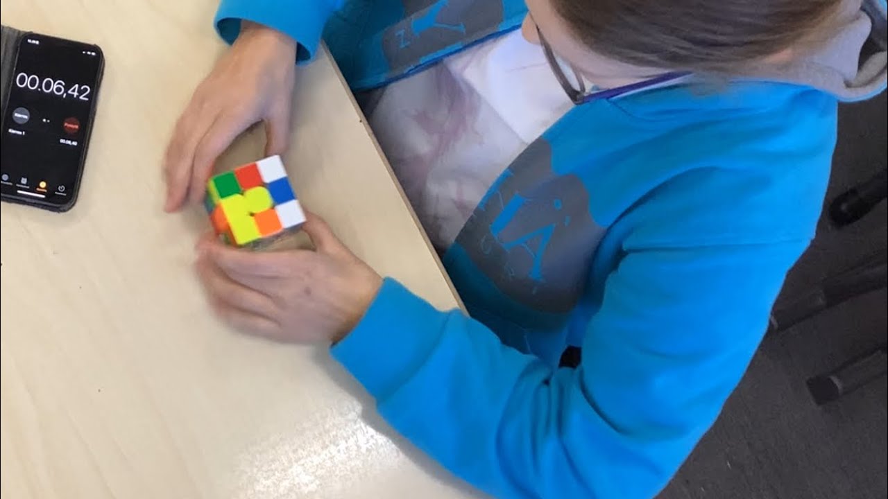 Rubikin kuutio 13,06 sekunnissa, Lumi Tingander, 7C
