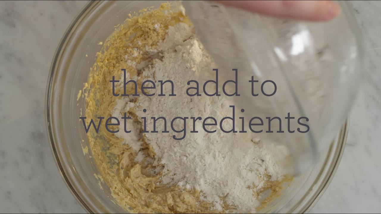 Vanishing Oatmeal Raisin Cookies | Quaker&reg;