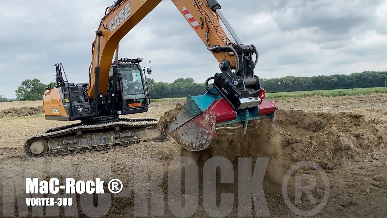 Hydraulischer Sieblöffel von der MaC-Rock® GmbH im: Mischbauschutt, Grasnarbe und feuchtem Boden
