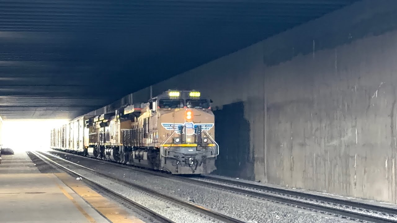 Union Pacific (MRVNP) mix Freight Train & Amtrak CZ Train #5 with UP helper #5811 at Reno Station