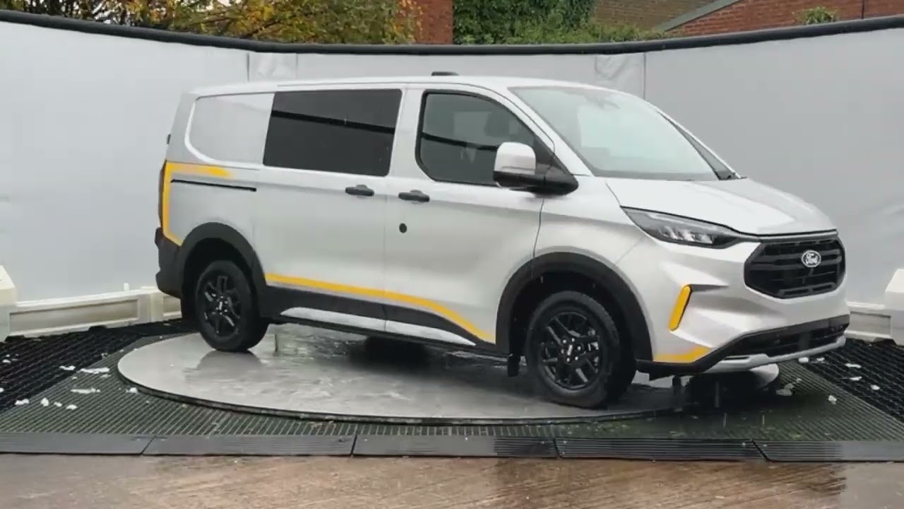 Transit Custom Trail Double cab in van