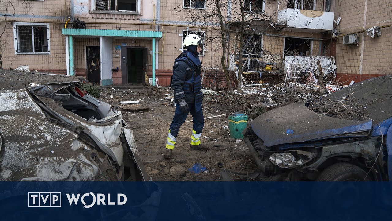 Overnight strikes kill three as Russia hits Ukraine again | TVP World News
