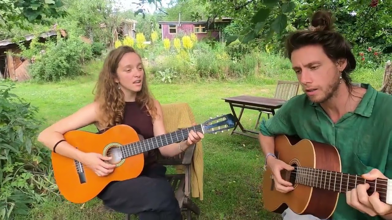 Mike Rauss & Djuna Lund - Chaleco / Traidora