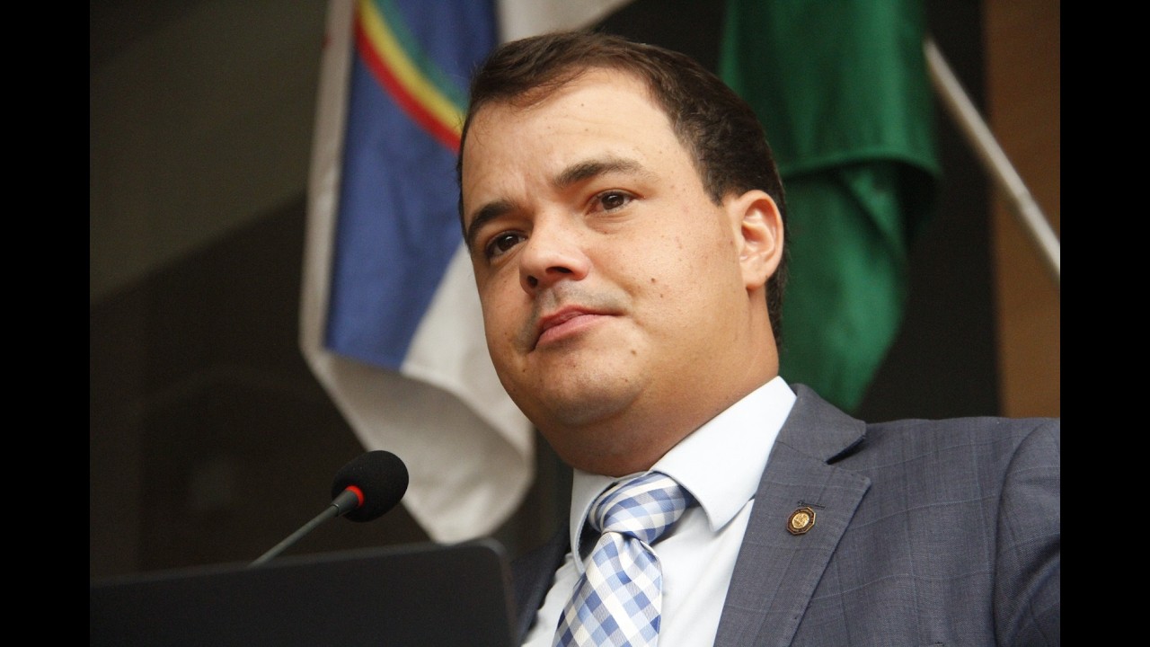 Rodrigo Coutinho debate conjunto de votos de aplauso de sua autoria