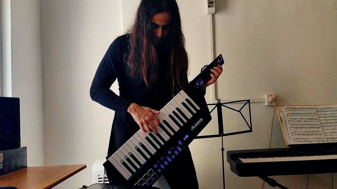 Slow Jazz Jam in Em - Keytar Performance