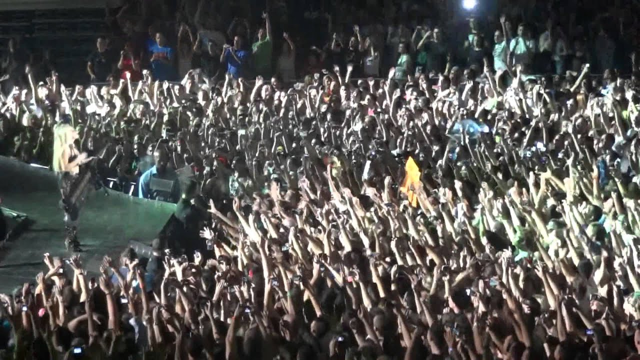 Lady Gaga - Marry The Night (Barcelona 6-10-2012) HD