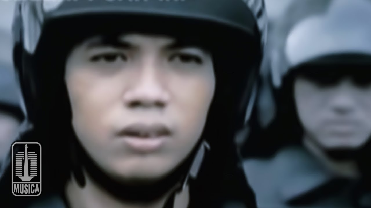 D'MASIV - Sudahi Perih Ini (Official Music Video)