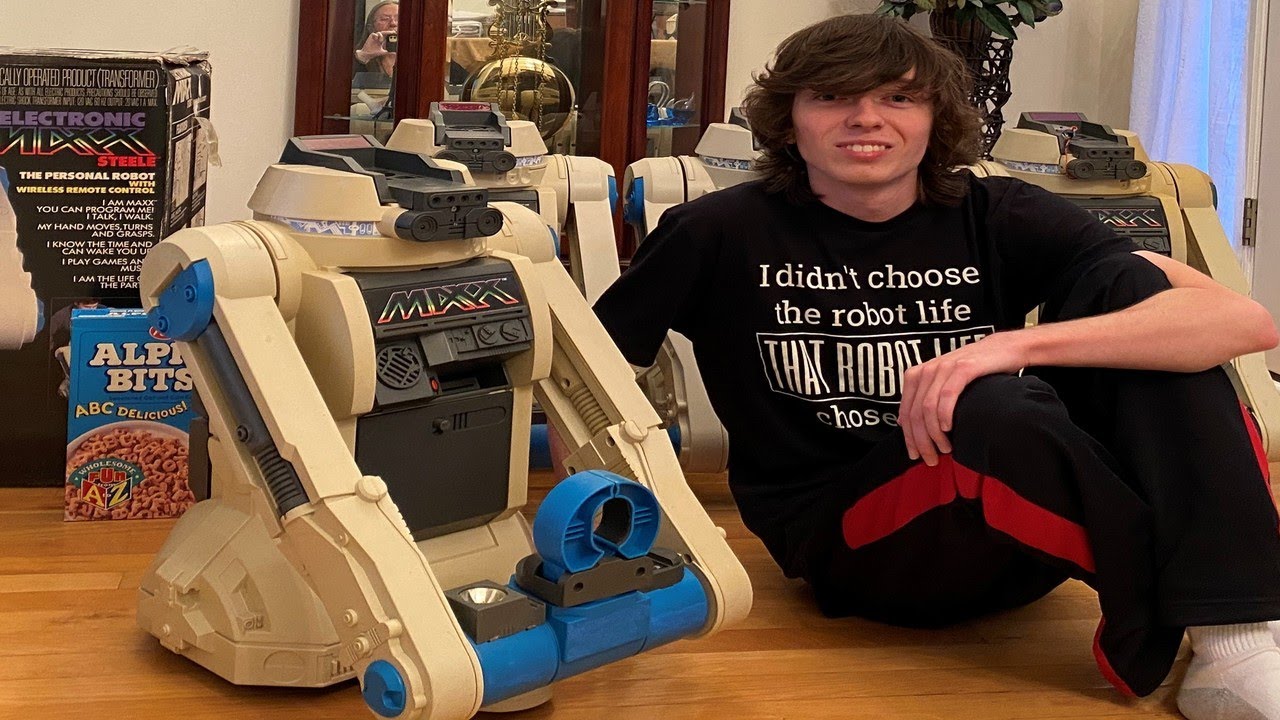 The Assembly Line! - A Maxx Steele Electronic Movie