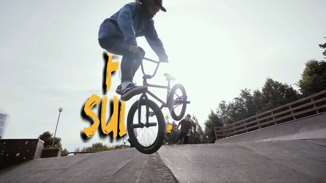 SPETTACOLO BIKE Acrobazie Audaci su Due Ruote!