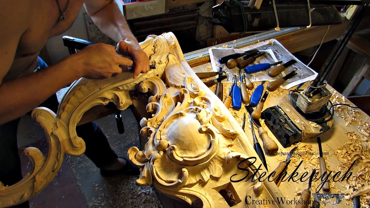 Різьблена центральна царга/Master Wood Carver/Різьба по дереву
