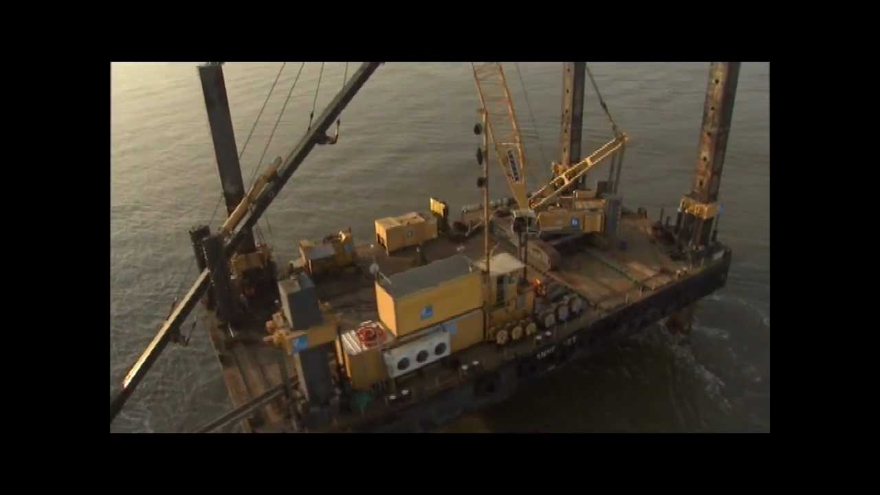Liebherr Pile Driving Equipment The LRH Series - Bremerhaven Jobsite CT4
