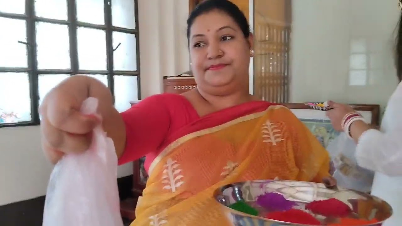 সবাইকে হলির অনেক অনেক শুভেচ্ছা 