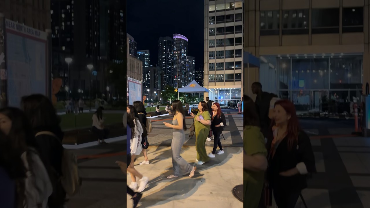 CHICAGO DOWNTOWN at Night 🌃 nightlife, Illinois, USA #nightview #nightout