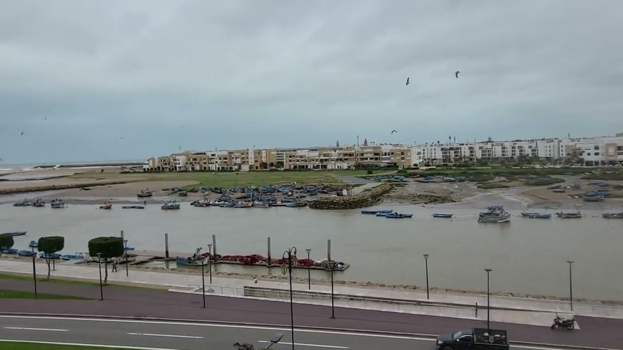 واد ابي رقراق مملوء بشكل مذهل 😱🌊 يخطف الأنظار 