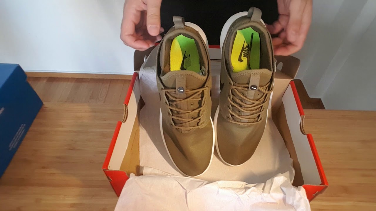 Unboxing Nike Roshe Two by OVERHYPE