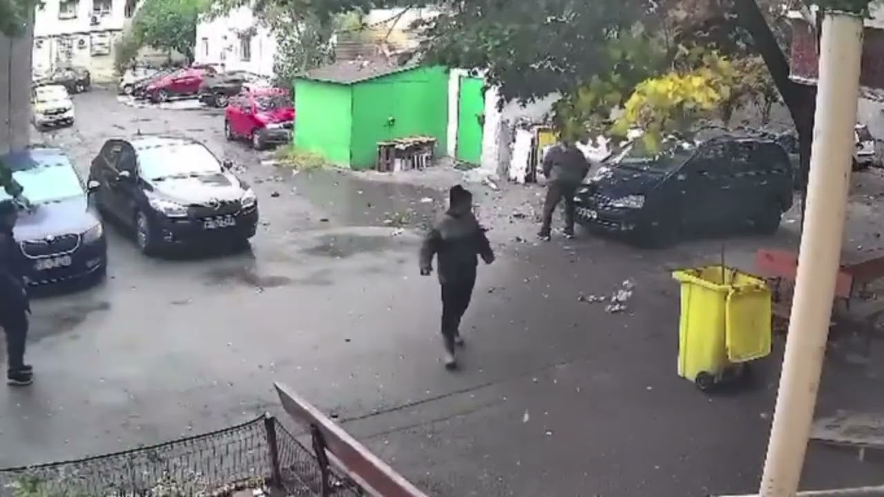 Gas Explosion in Rahova, Bucharest, Romania - Oct. 17, 2025 CCTV