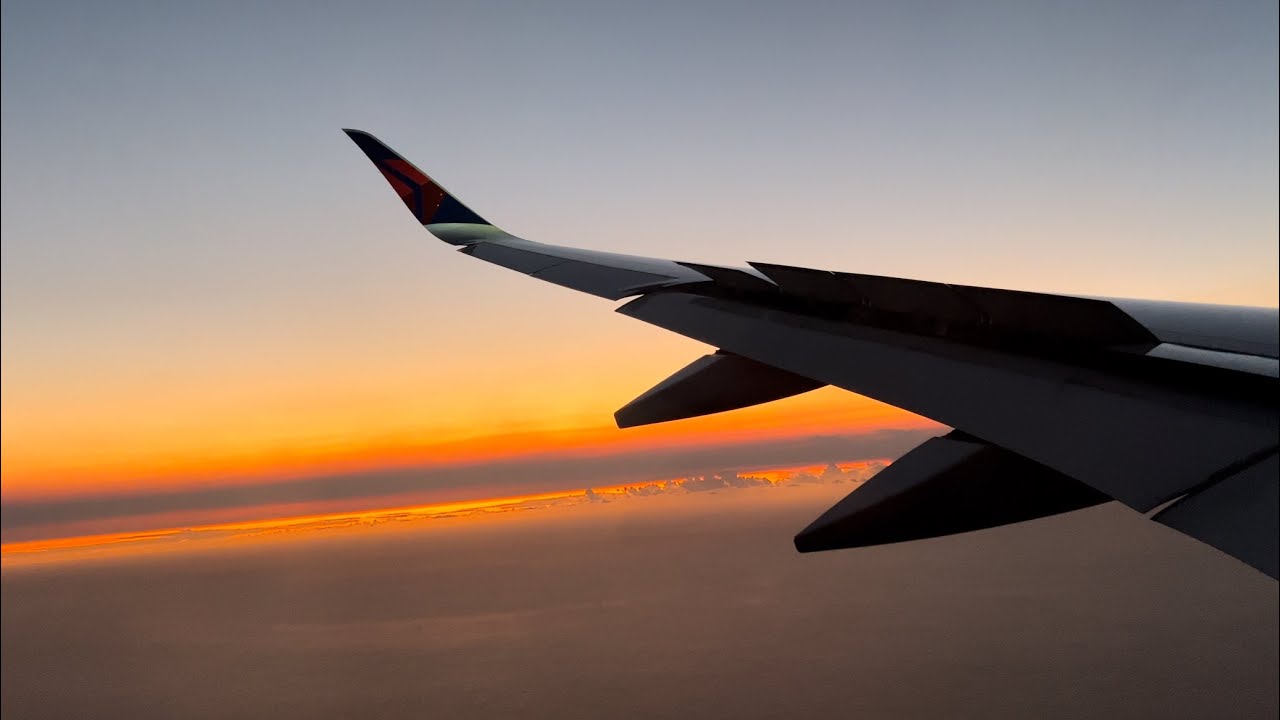 Delta Airbus A350-900 Landing into Sydney (SYD)