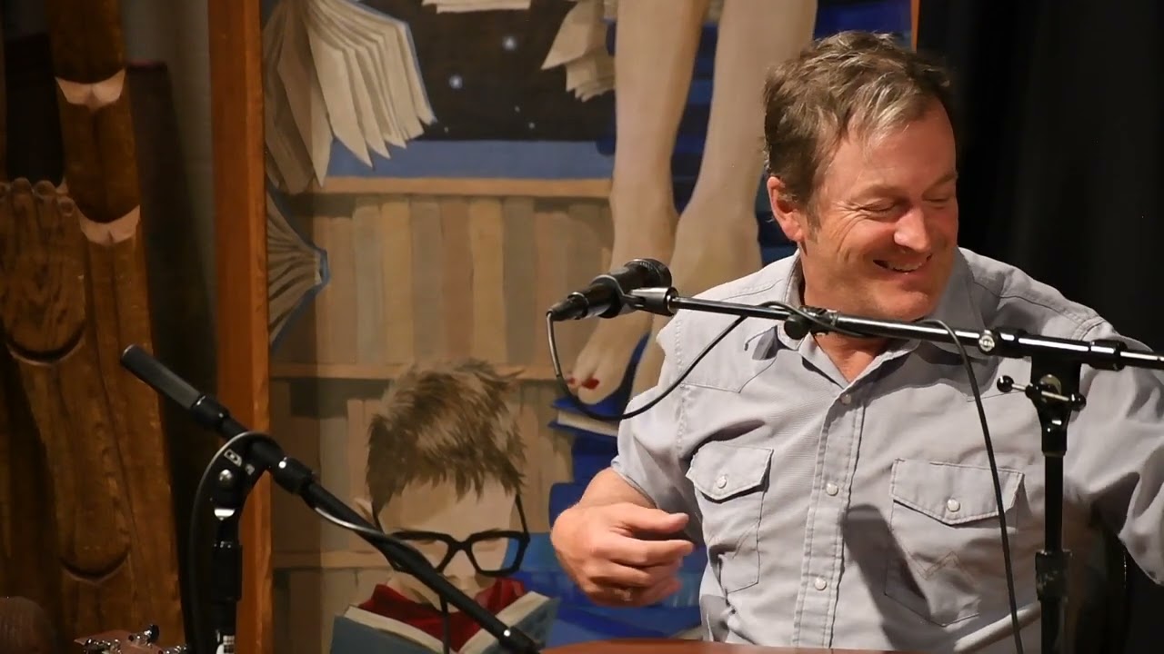 Willy Vlautin reads from The Left and the Lucky and plays two songs