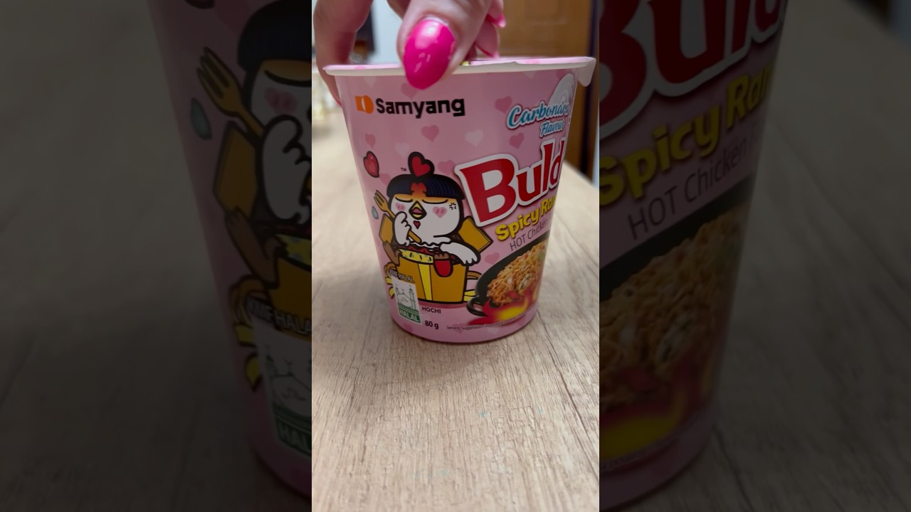 Trying samyang buldak hot chicken ramen 2x spicy noodles #alena #noodles #samyang