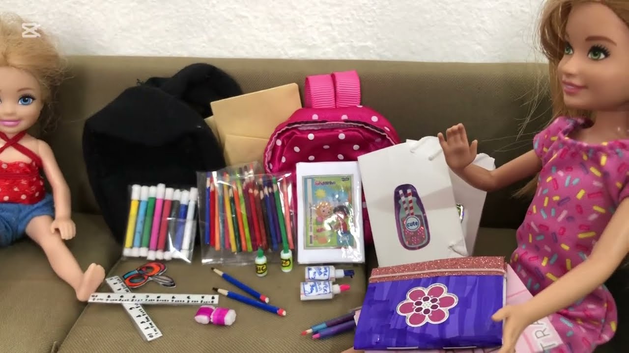 Material escolar Bia vai comprar seu material escolar e da sua irmã e tem que levar a irmãzinha Lia 