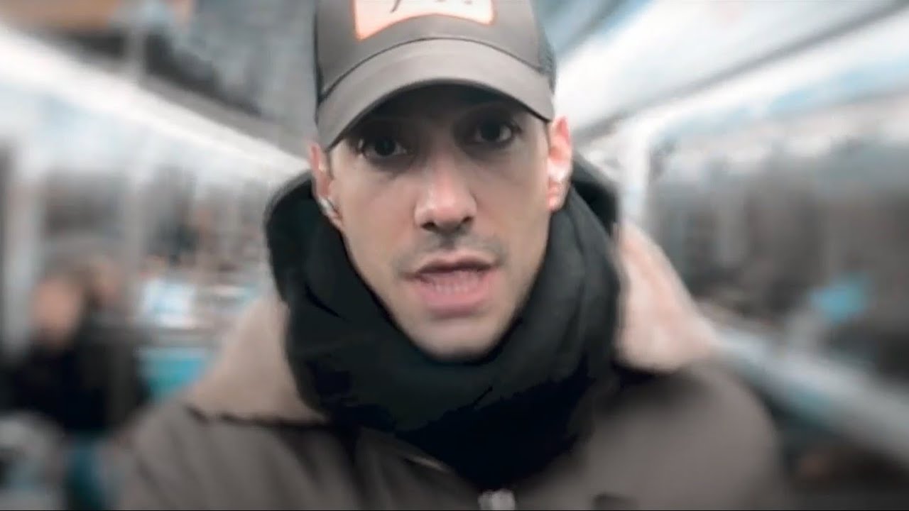 Albert Hammond Jr. - Strange Tidings (Official Video)