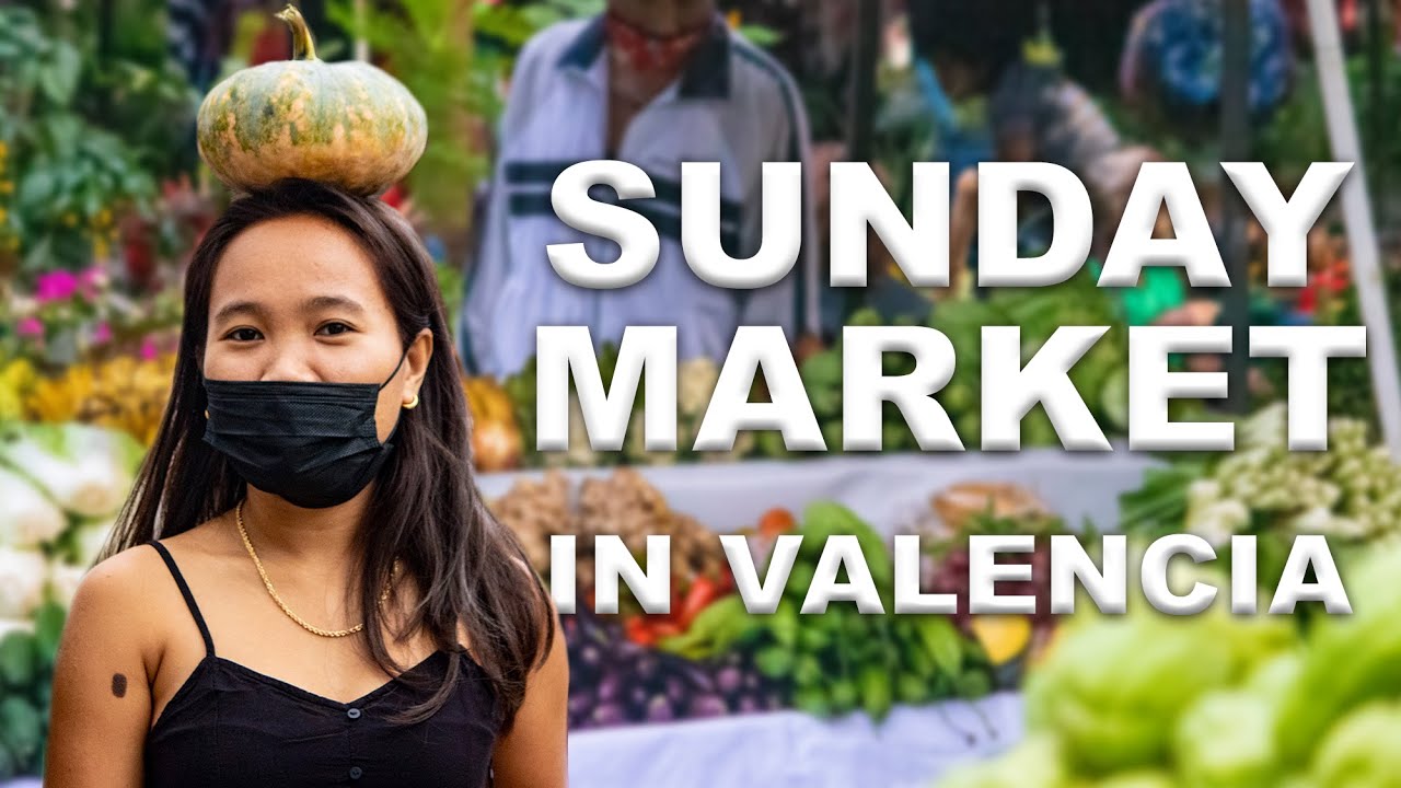 Sunday Market in Valencia, Negros Oriental