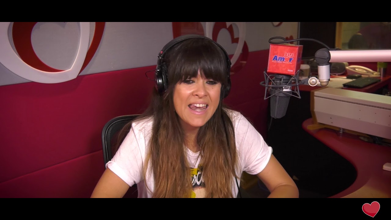 Entrevista  |  Vanesa Martín reinventa el tema “De tus ojos”