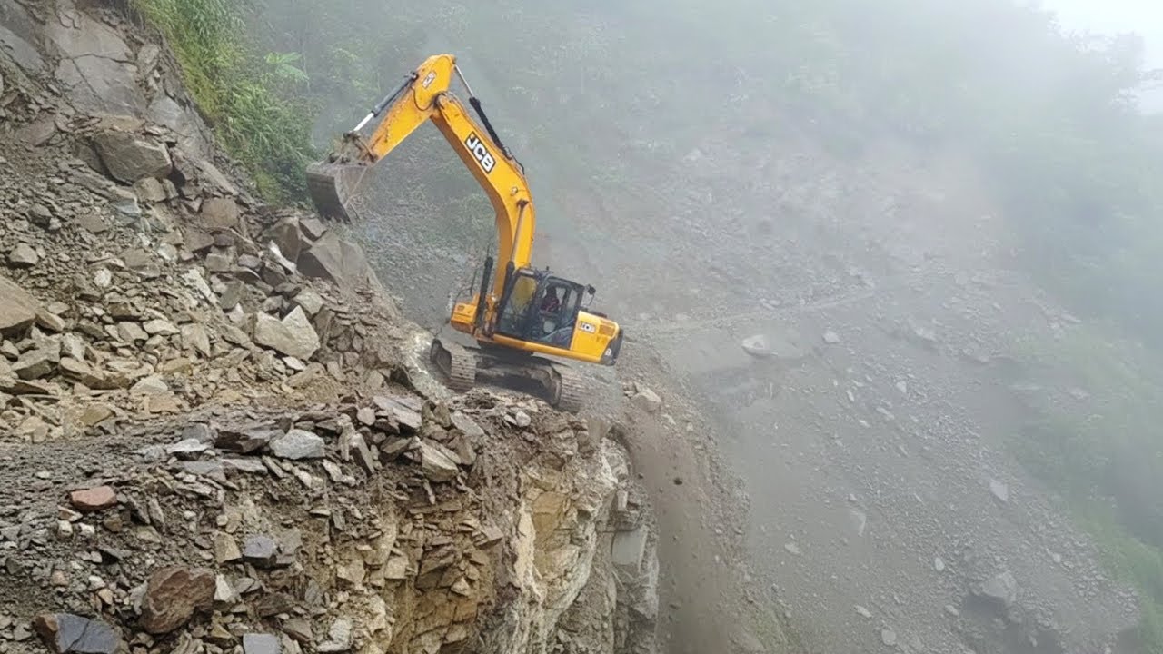 It Can't Get Anymore Riskier, Dangerous and Scarier than this....COMPILATION